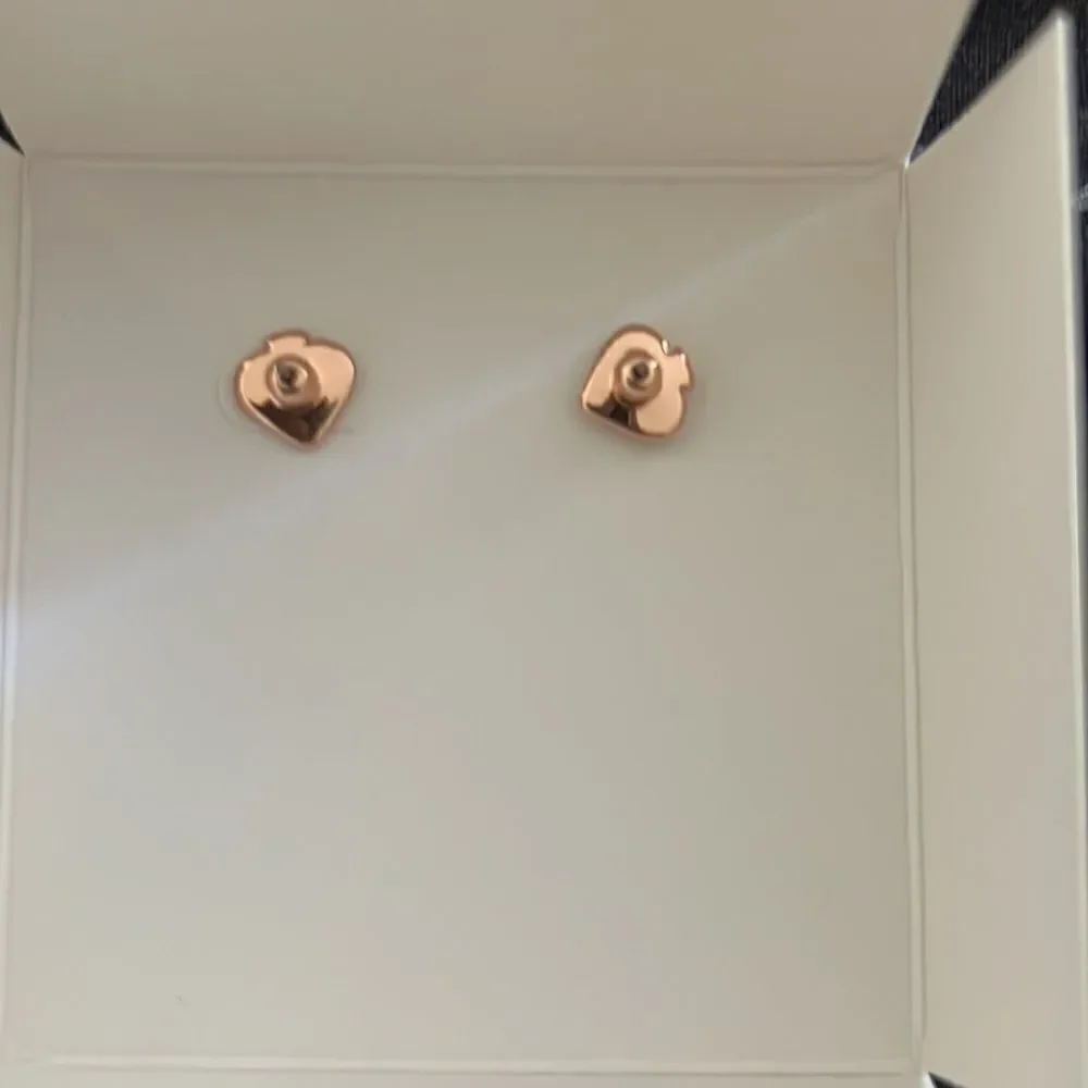 New KATE SPADE Spell It Out Heart Stud Earrings pink